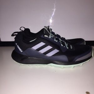 Adidas Women’s Size 8 Shoes